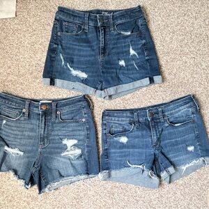 Universal Thread Denim Women Shorts Lot